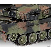 Сборная модель Revell 03281 Немецкий танк Leopard 2 A6/A6NL