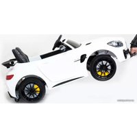 Электромобиль RiverToys Mercedes-Benz AMG GTR HL289 (белый)