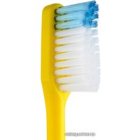 Зубная щетка TePe Nova Medium