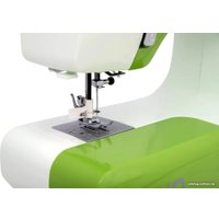 Электромеханическая швейная машина Comfort 1010 (зеленый)