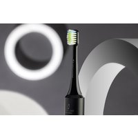 Электрическая зубная щетка Revyline RL 040 Black Rabbit Special Edition (черный)