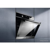 Электрический духовой шкаф Electrolux EOC5E70X