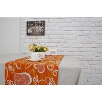 Дорожка на стол Loon Амур негатив 135x45 (оранжевый)