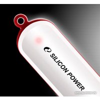 USB Flash Silicon-Power LuxMini 320 2GB (белый/красный)