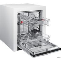 Встраиваемая посудомоечная машина Samsung DW60R7040BB