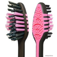 Набор зубных щеток Colgate ЗигЗаг Древесный уголь средняя жесткость (3 шт)