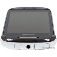 Телефон Nokia C7-00