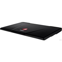 Игровой ноутбук MSI GE63 8SF-233RU Raider RGB