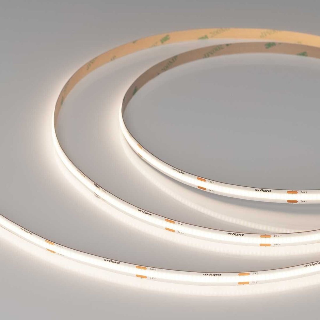 

Светодиодная лента COB Arlight 8W/m 480LED/m CSP дневной белый 5M COB-X480-8mm 24V Day4000 039058