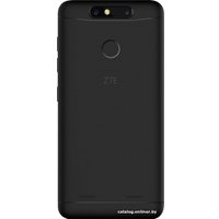 Телефон ZTE Blade V8 Mini (черный)