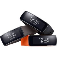 Фитнес-браслет Samsung Gear Fit (SM-R350)