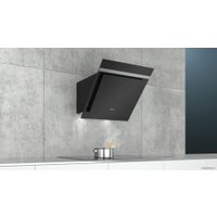 Кухонная вытяжка Siemens LC67KHM60