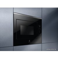 Микроволновая печь Electrolux KMFD264TEX