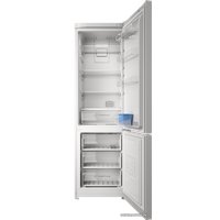 Холодильник Indesit ITS 5200 W