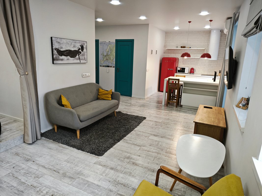 1 room, Минск