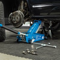 Подкатной домкрат Stels 51139 3т