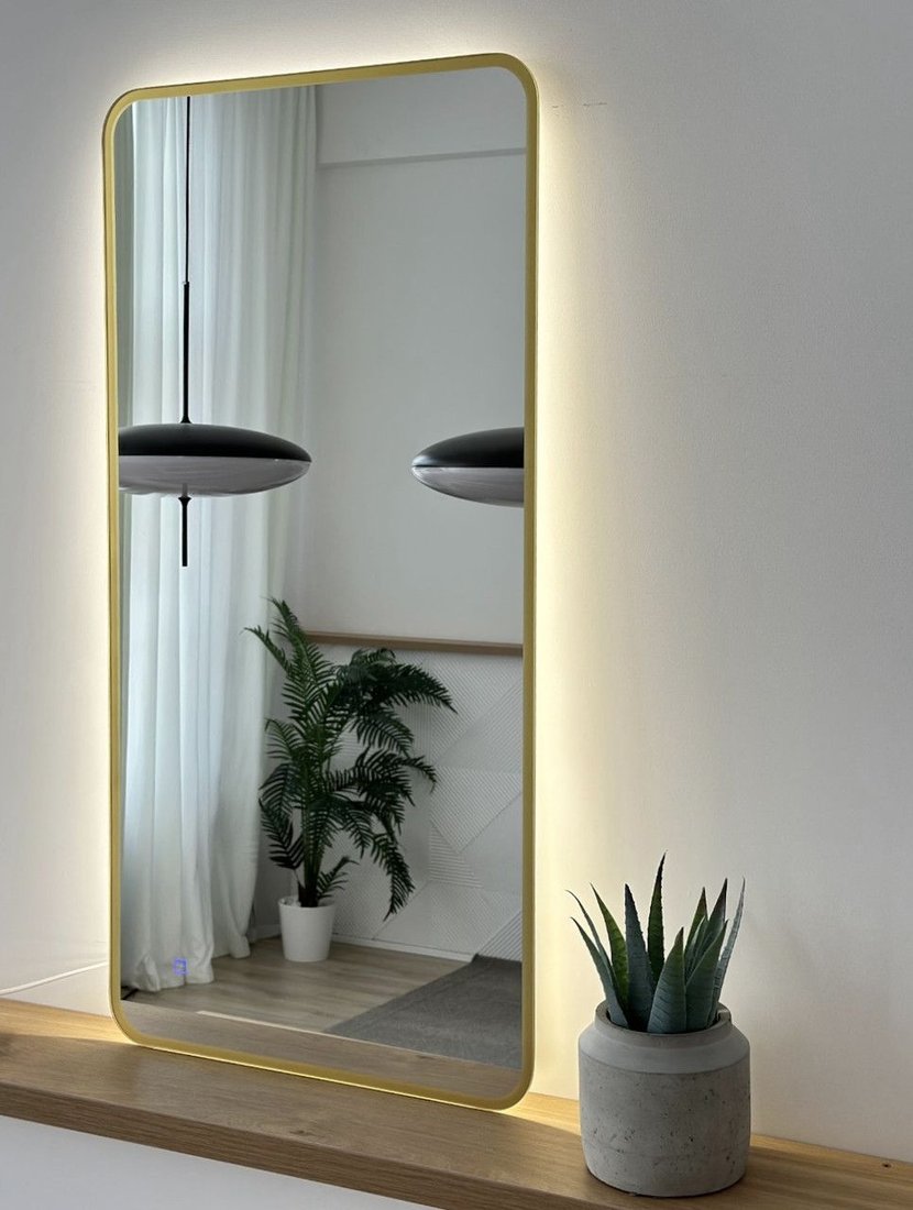 

Зеркало с подсветкой eMZe Smartphone 45x77 LED.UV.SMART.45.77.AUR (золото с УФ-окантовкой и подсветкой)