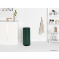 Мусорное ведро Brabantia Pedal Bin NewIcon 30 л (зеленая сосна)