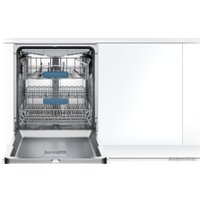 Встраиваемая посудомоечная машина Bosch SMV68N60EU