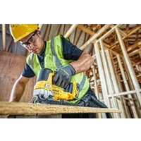 Электролобзик DeWalt DCS334P2 (с 2-мя АКБ, кейс)