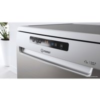 Отдельностоящая посудомоечная машина Indesit DFO 3T133 A F X