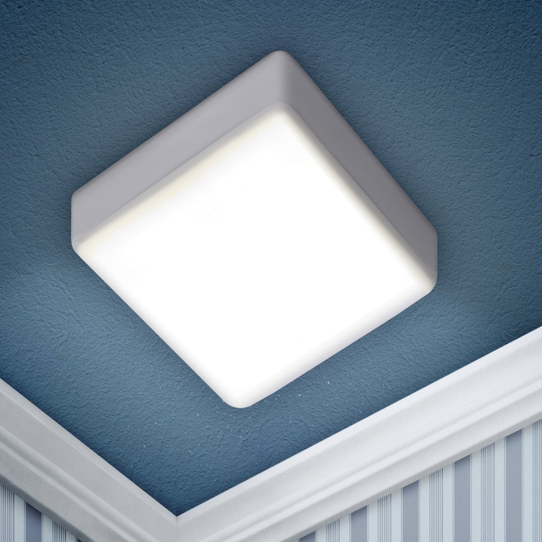

Светильник-тарелка ЭРА LED 16-36-4K накладной квадратный 36Вт 4000К Б0054342