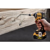 Винтоверт DeWalt DCF850NT (без АКБ, кейс)