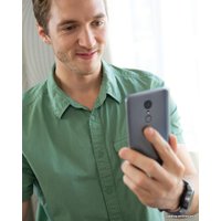 Телефон LG Aristo 3 LMX220MA (серый)