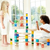 Конструктор Hape Гонки Циклон E6008_HP