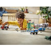 Конструктор LEGO City 60317 Полицейская погоня в банке