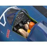 Сборная модель Revell 04781 Палубный одноместный истребитель Vought F4U-1D Corsair