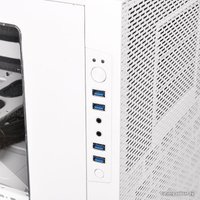 Корпус Thermaltake Core X9 Snow Edition [CA-1D8-00F6WN-00]