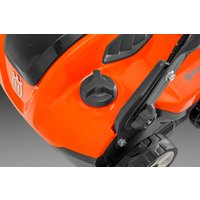 Скарификатор-аэратор Husqvarna S 138i 967 92 22-01 (без АКБ)