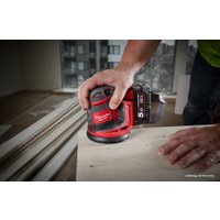 Эксцентриковая шлифмашина Milwaukee M18 BOS125-502B 4933464229 (с 2-мя АКБ, сумка)