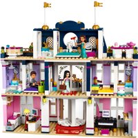 Конструктор LEGO Friends 41684 Гранд-отель Хартлейк Сити