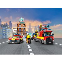 Конструктор LEGO City 60321 Пожарная команда