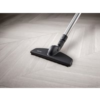 Пылесос Miele Blizzard CX1 Red Edition Parquet PowerLine SKRF3
