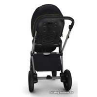 Универсальная коляска Invictus V-Pram (3 в 1, черный/золотистый, серебристая рама)