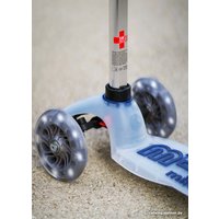 Трехколесный самокат Micro Mini Micro Deluxe Flux LED (синий)