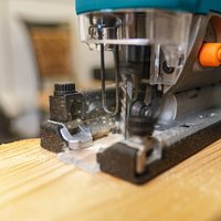 Электролобзик Bort BPS-21Li-0 (без АКБ)