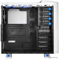 Корпус Thermaltake Chaser A41 Snow edition (VP200A6W2N)