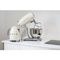 Электрический чайник Smeg KLF01CREU