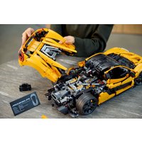 Конструктор LEGO Technic 42172 McLaren P1