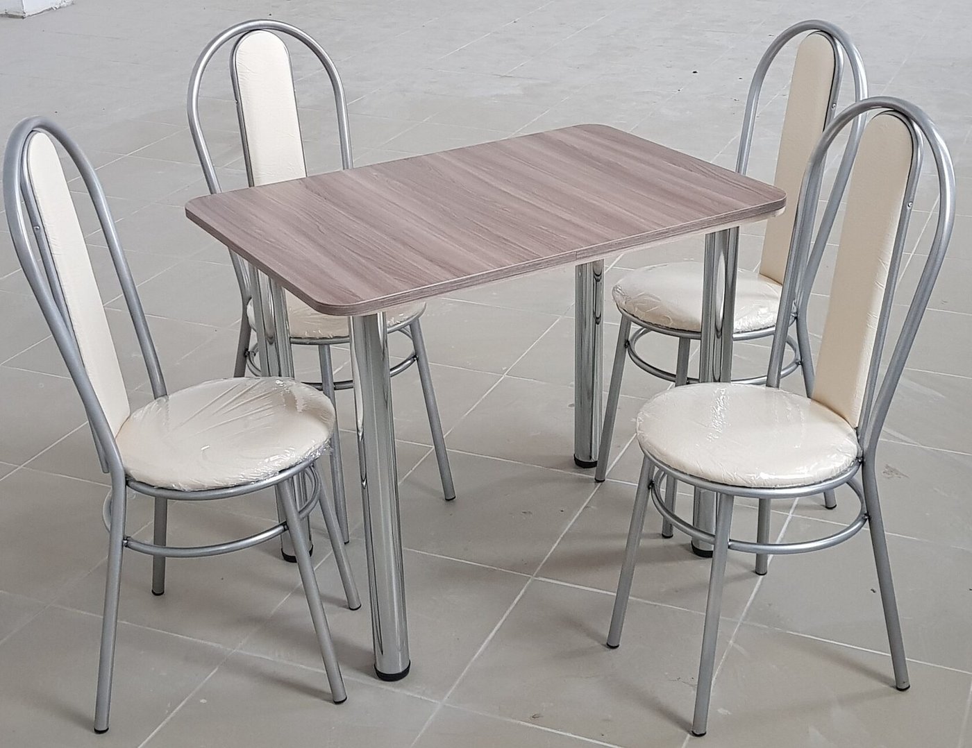 

Обеденная группа Табуретоф стол и 4 стула (Молоко/Серебро, ст. 90x60 см, Серый-розовый)