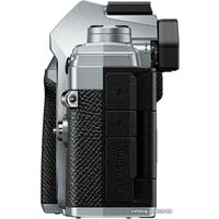 Беззеркальный фотоаппарат Olympus OM-D E-M5 Mark III Body (серебристый)