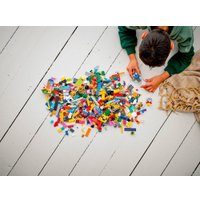 Набор деталей LEGO Classic 11021 90 лет игры