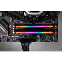 Оперативная память Corsair Vengeance PRO RGB 2x8GB DDR4 PC4-32000 CMW16GX4M2K4000C19