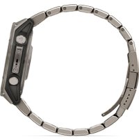 Умные часы Garmin Fenix 8 Sapphire, Titanium 47мм (светло-серый, титановый ремешок)