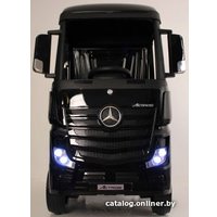 Электромобиль RiverToys Mercedes-Benz Actros 4WD HL358 с прицепом (черный)