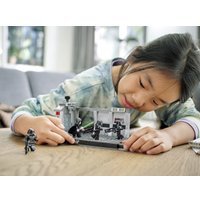 Конструктор LEGO Star Wars 75324 Атака темных штурмовиков